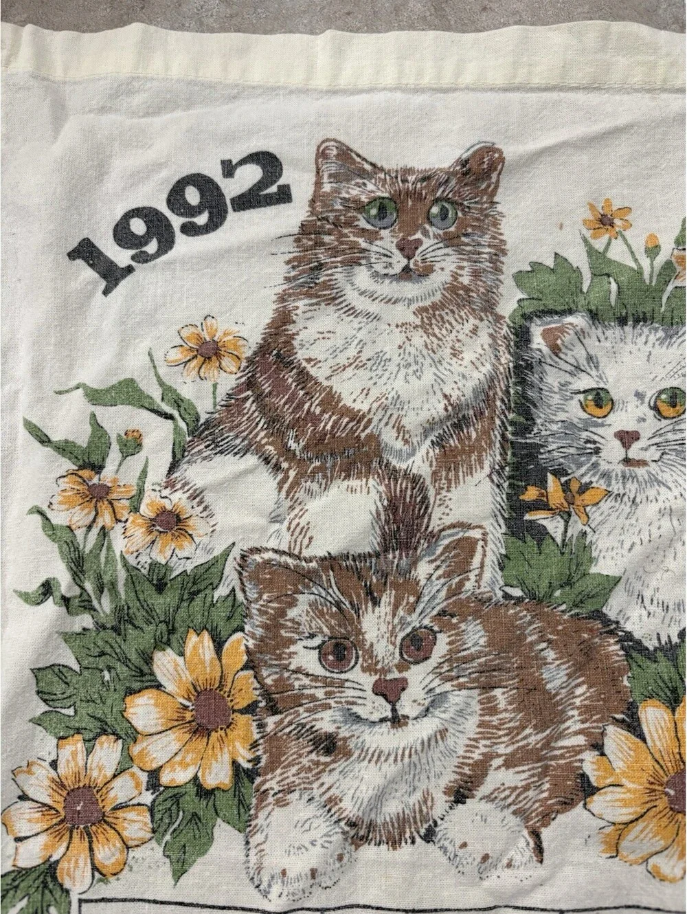 Vintage 1992 Calendar Wall Hanging Kitchen Tea Towel Cats Kittens Flowers